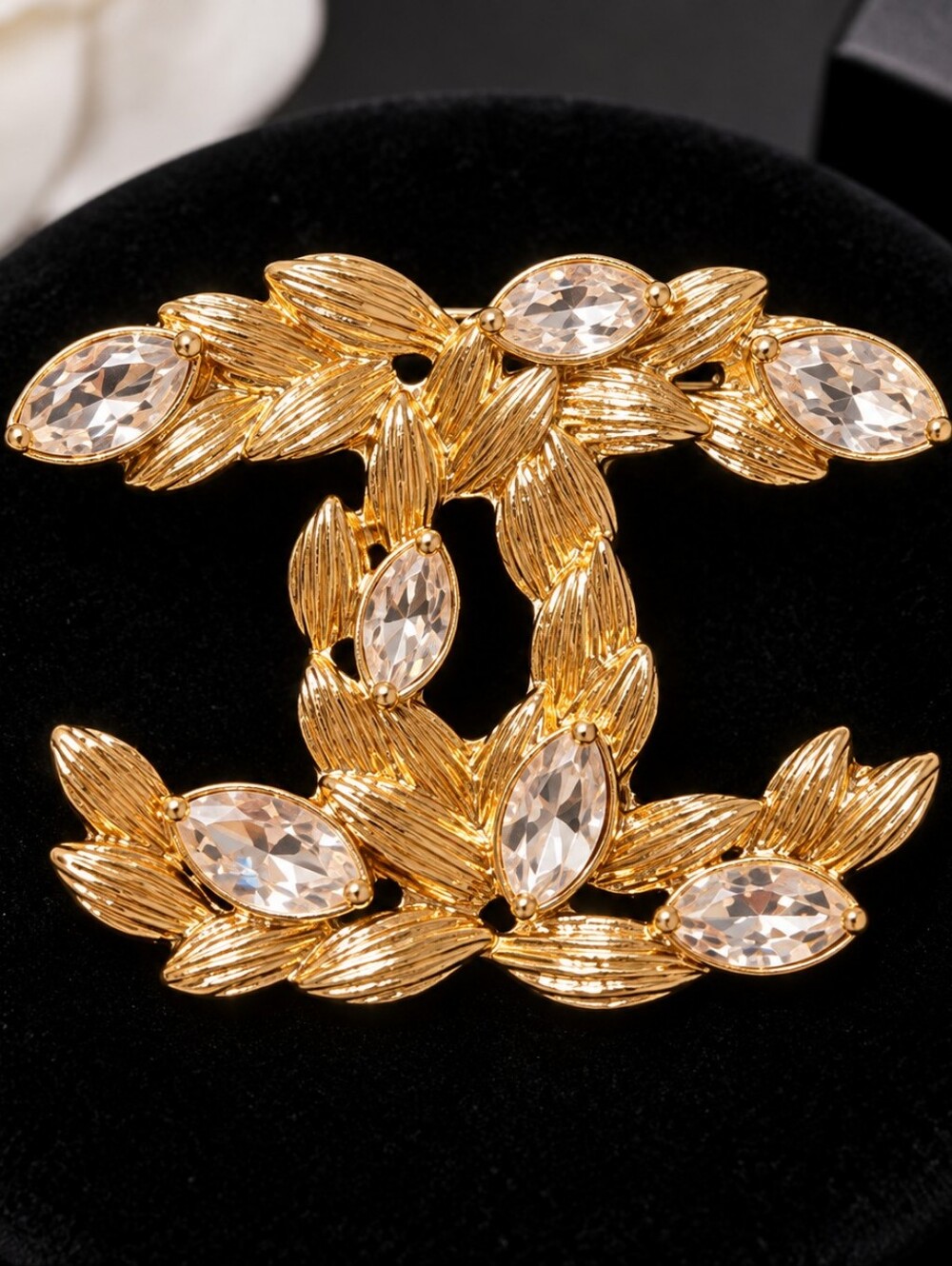 18kgp Chanel Gold-Tone Crystal CC Logo Brooch - Women Jewelry